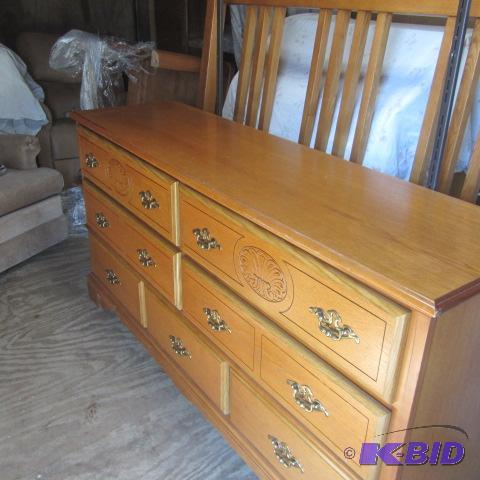 Queen Bed & Dresser