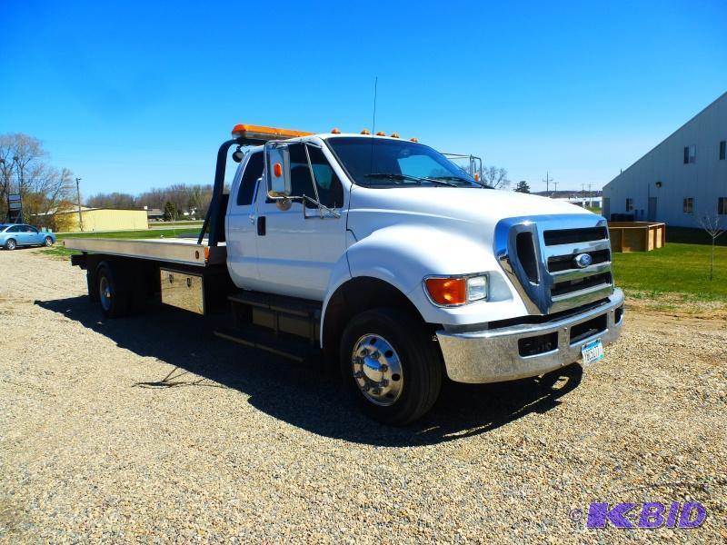 2009 Ford F650&nbspRoll back Tow Hauler Has...