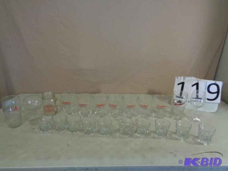 lot 119 image: Jeremiah Weed Jar Mug, Leinenkugels Glass, 7 ...