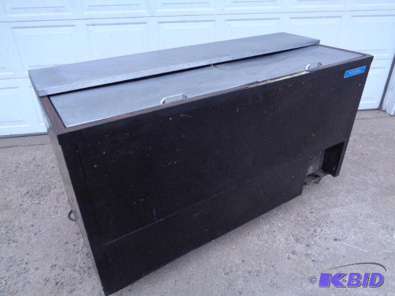 lot 20 image: Fogel Reach In Cooler