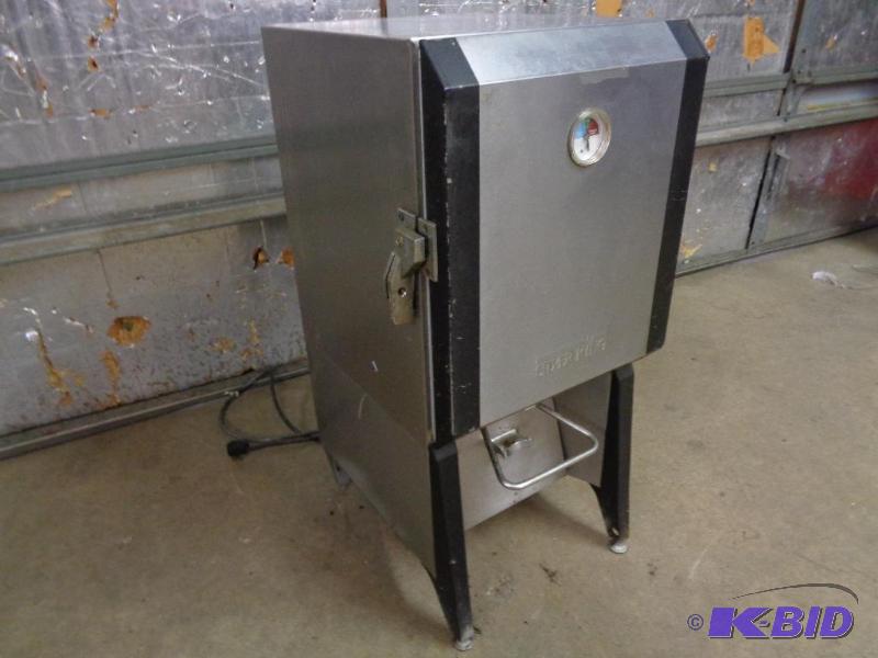 lot 24 image: Silver King Milk Dispenser