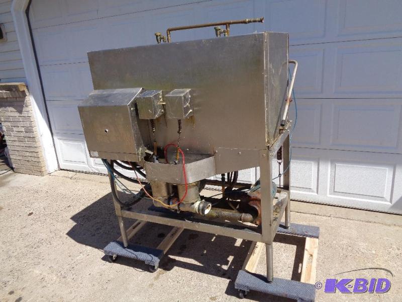 lot 31 image: Reinhart Double Dish Washer