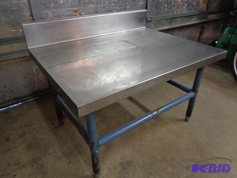 lot 44 image: Stainless Equipment Stand