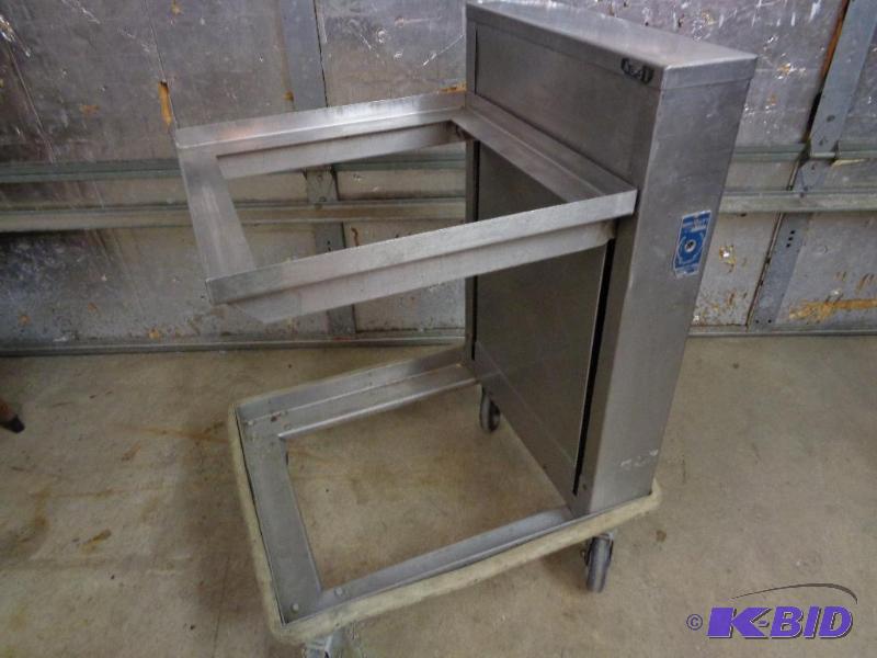 lot 48 image: Serv-o-lift Tray Cart