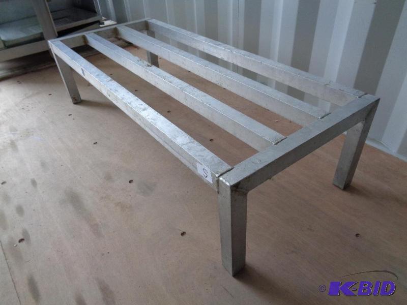 lot 55 image: Aluminum Dunnage Rack