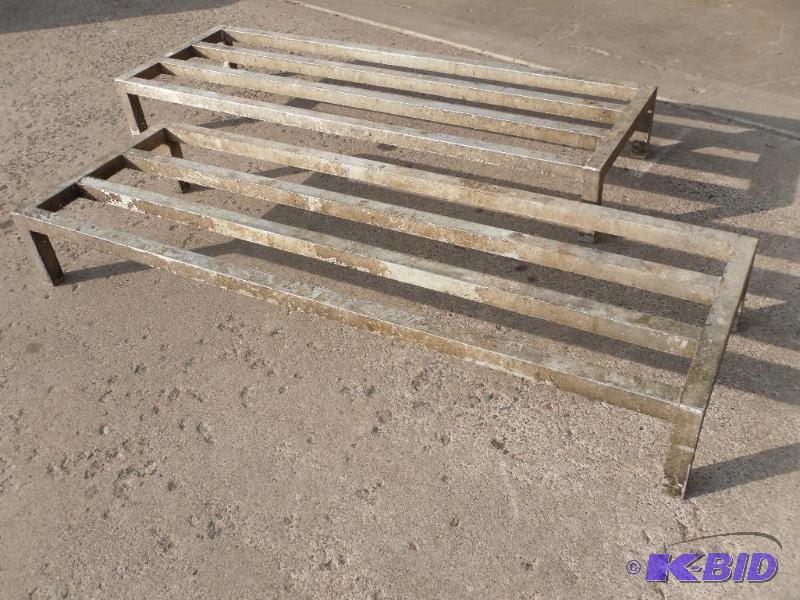 lot 57 image: Qty 2 Aluminum Dunnage Racks