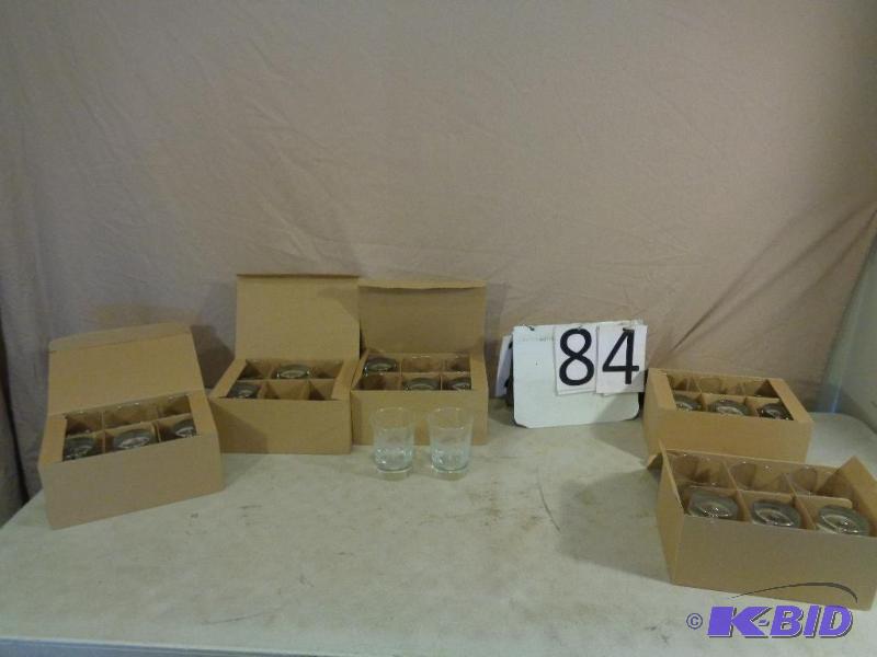 lot 84 image: 30 New Baileys Liquor Glasses....