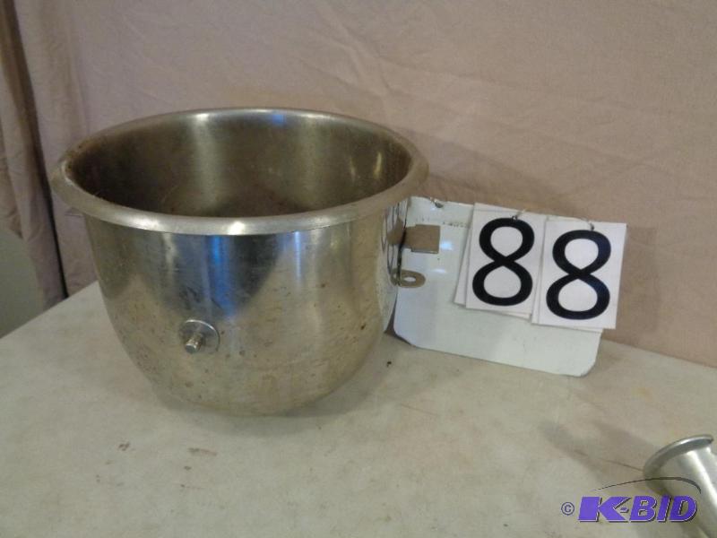 lot 88 image: 20 Qt Mixing Bowl. Came off a Doyon 20 QT Mix...