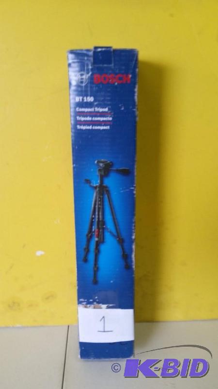 lot 1 image: Bosch Tripod