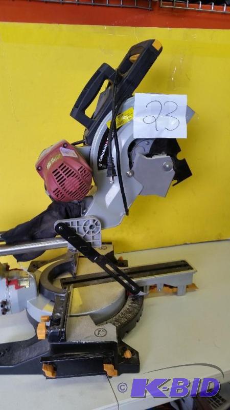 lot 23 image: 10 Miter Saw
