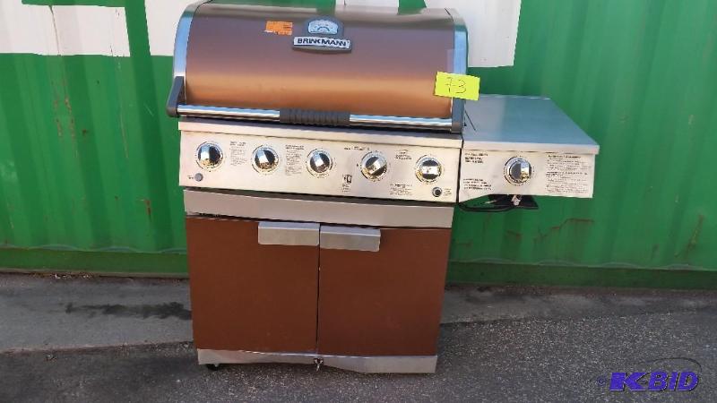 lot 73 image: Brinkman Grill