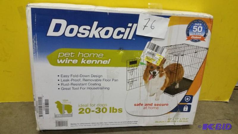 lot 76 image: Doskocil Pet home wire kennel