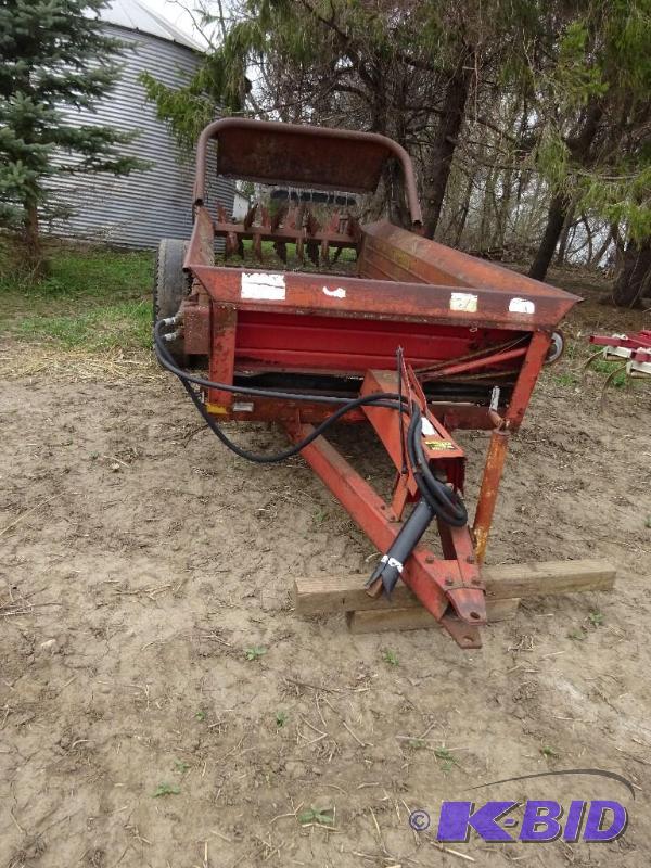 Manour Spreader International Hydraulic end gate