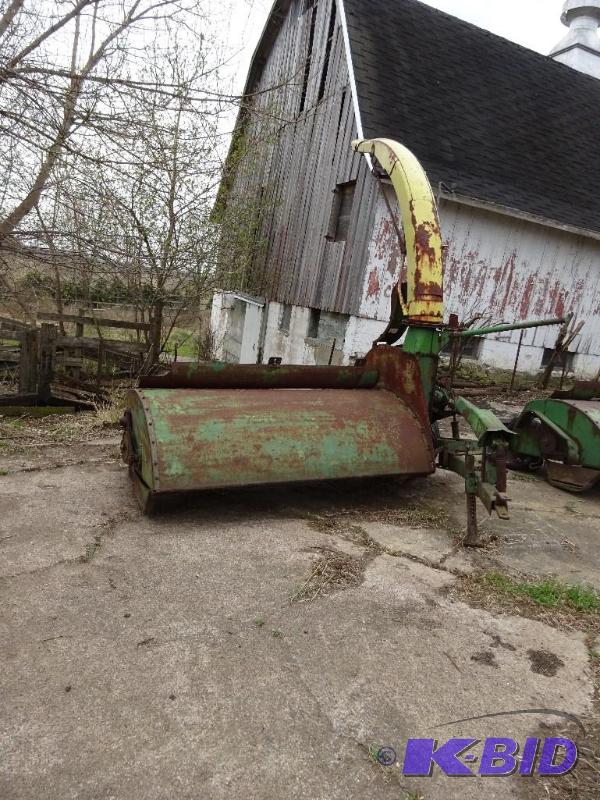 16A John Deere Green Chopper