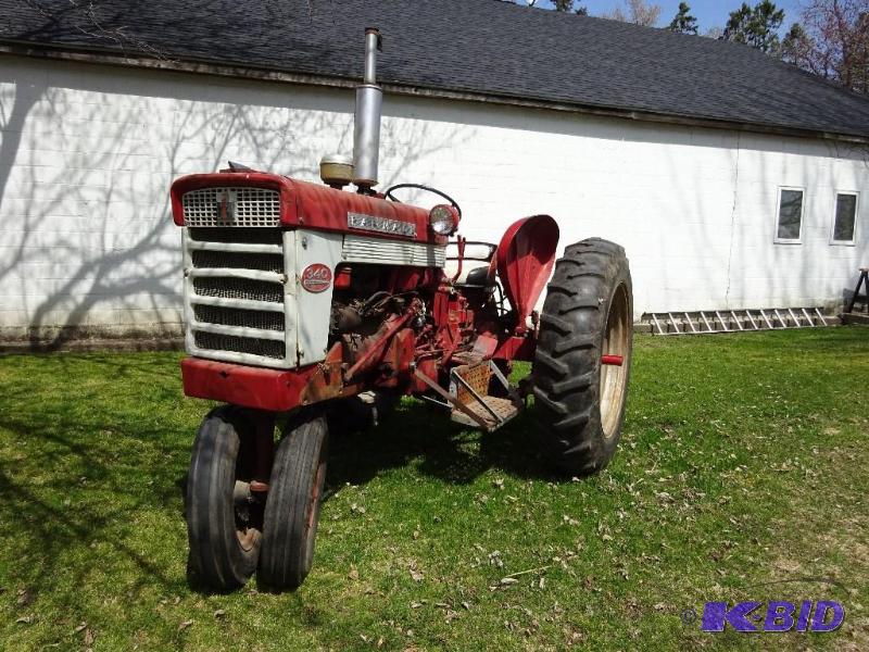 Farmall IH340