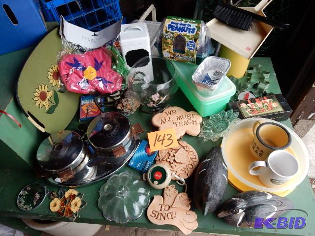 lot 143 image: Misc. items as pictured