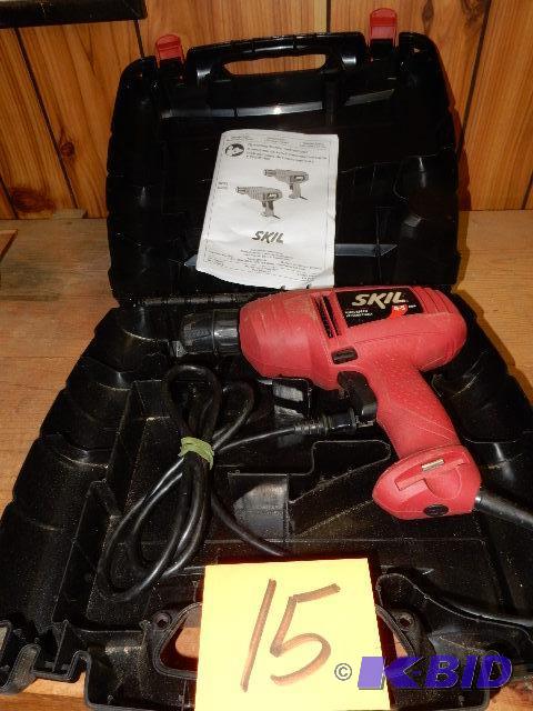 lot 15 image: Skil 38 in Electric Drill