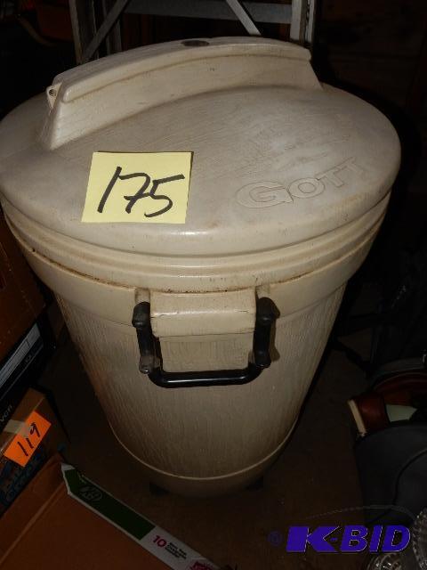 lot 175 image: GOTT Garbage Bin, Plastic