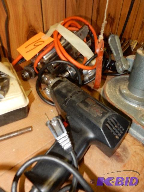 lot 19 image: 4 Older Model power tools
