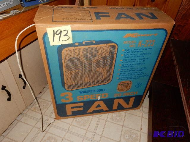 lot 193 image: Lakeland 20 in 3 speed Fan