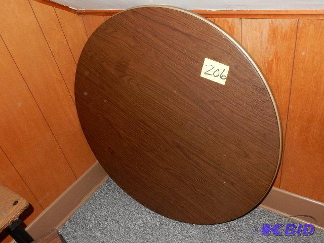 lot 206 image: Round Card Table.. 39 12in d