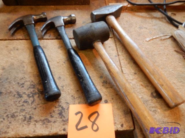 lot 28 image: 4 hammers