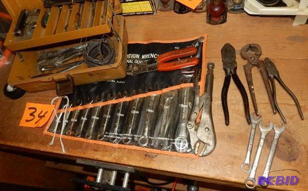 lot 34 image: Tool Box and Tools