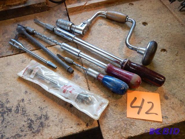 lot 42 image: Mechanical Screwdrivers, Brace