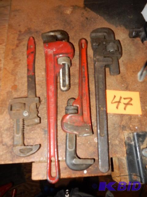 lot 47 image: 4 Pipe wrenches
