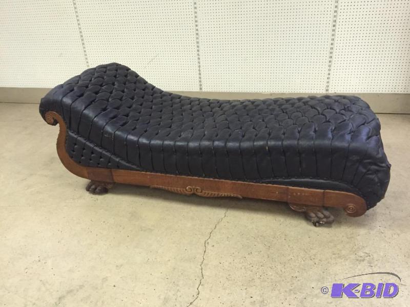 Antique Fainting Sofa