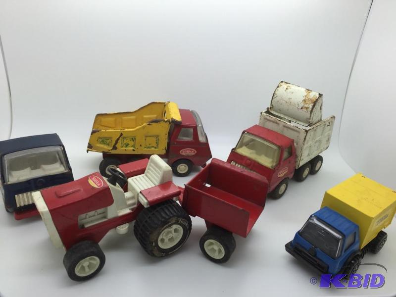 Lot of 5 Vintage Tonka Construction and Farm Toys