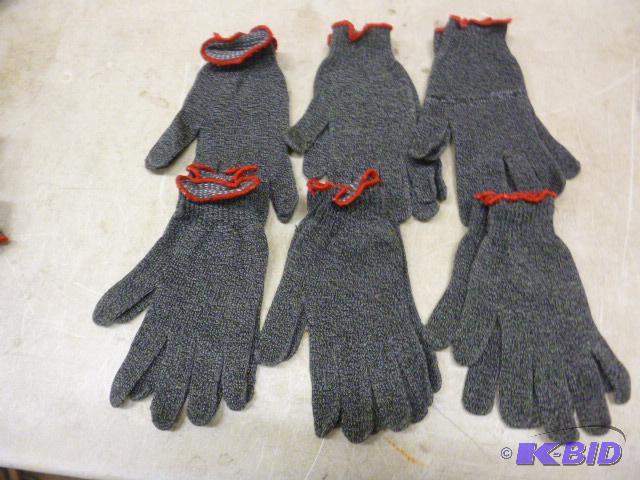 lot 223 image: 6 Pairs of Gloves Size LXL...