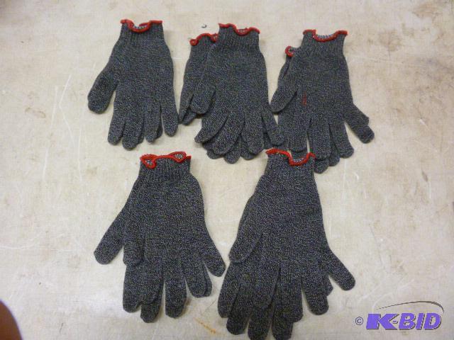 lot 225 image: 5 Pairs of Gloves Size LXL...