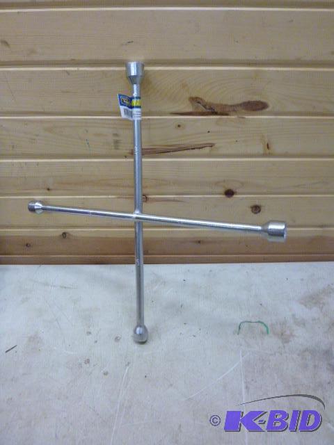 lot 39 image: Power Craft 4 Way 20" Lug Wrench 34&quo...