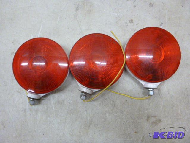 lot 438 image: 3 Flasher Lights...