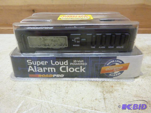 lot 81 image: Road Pro Truckers Super Loud Alarm Clock 12 ...