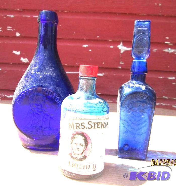 lot 24 image: Miscellaneous collectable elixer bottles....