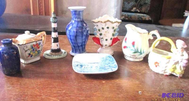lot 27 image: Lot 2 of shadow box trinkets. All in perfect ...