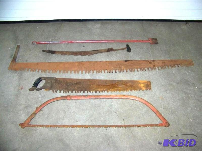 lot 16 image: (4) Vintage Saws  Cutting Tools and an Ice Chipping Tool