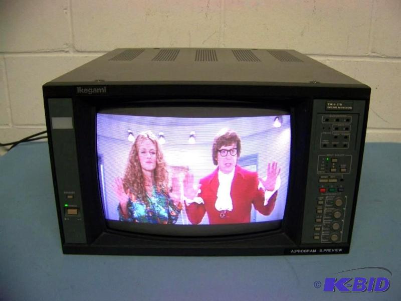 lot 51 image: Ikegami, 14, Color Video Monitor