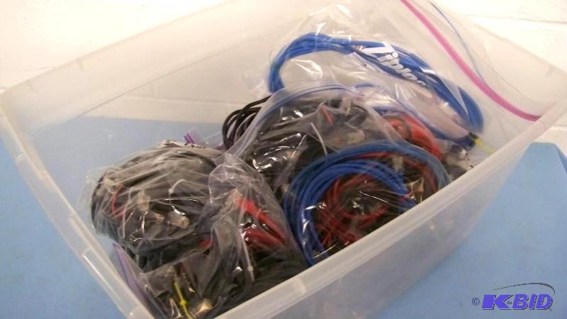 lot 82 image: Bin of Various  Miscellaneous Network Cables