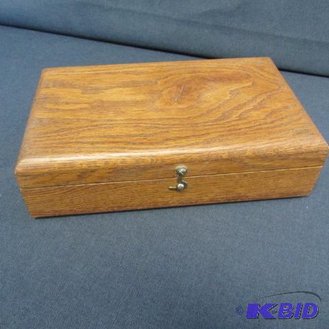 Oak Jewelry Box
