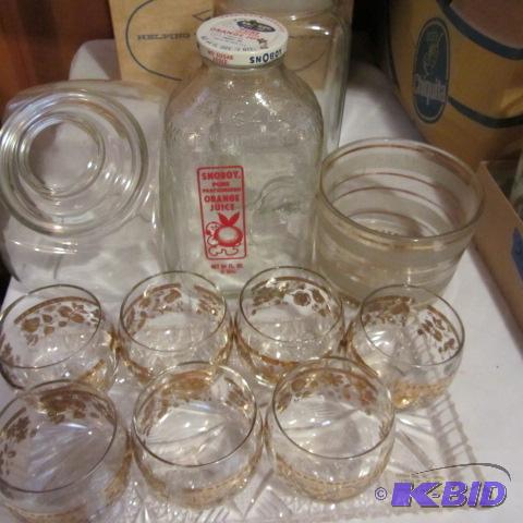 Highball glasses, ice bucket,