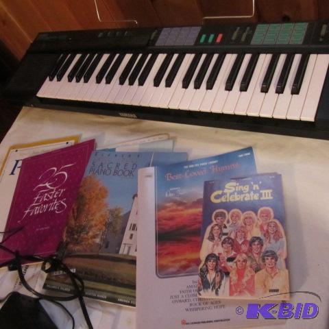 Yamaha Electric Keyboard