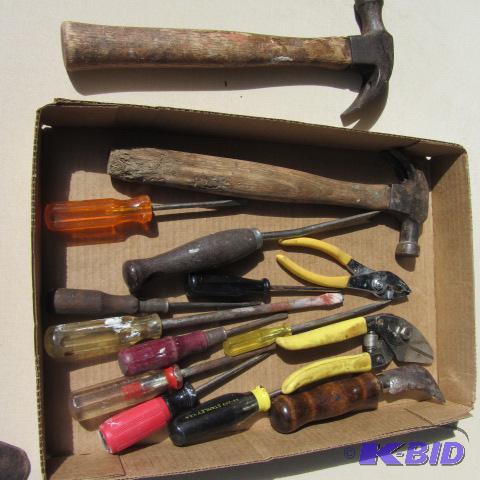 Hammers, Screwdrivers