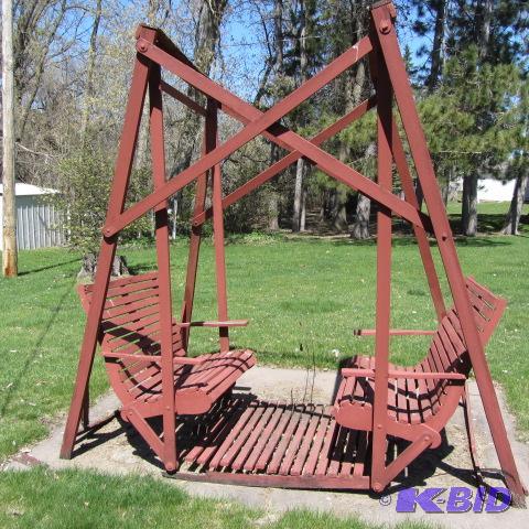 Double Bench Lawn Swing