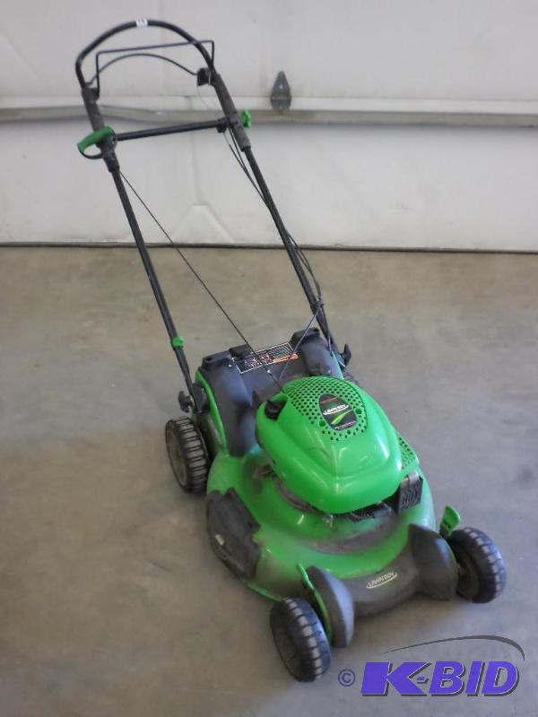 Self propelled best sale lawn boy mower