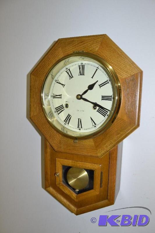 lot 1 image: 31 Day wall clock