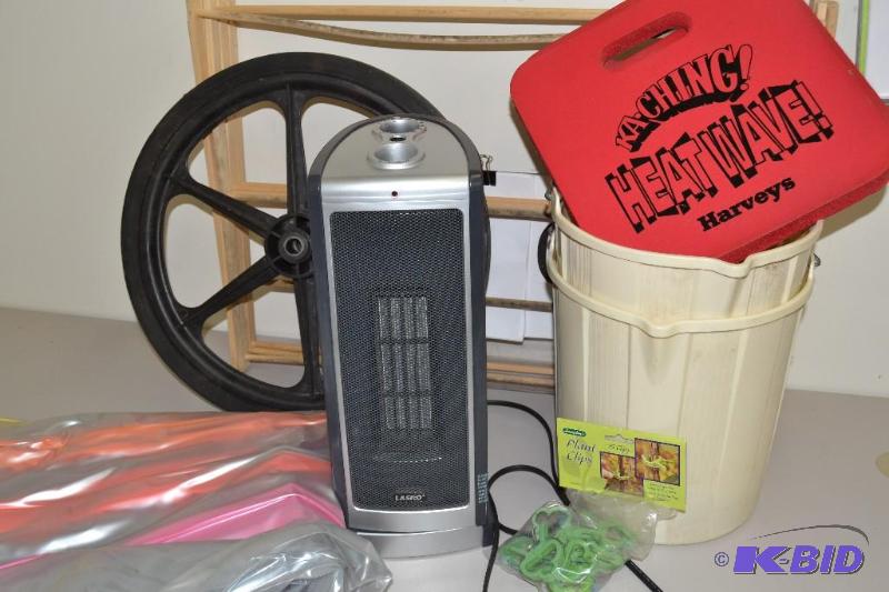 lot 10 image: Misc. garage items