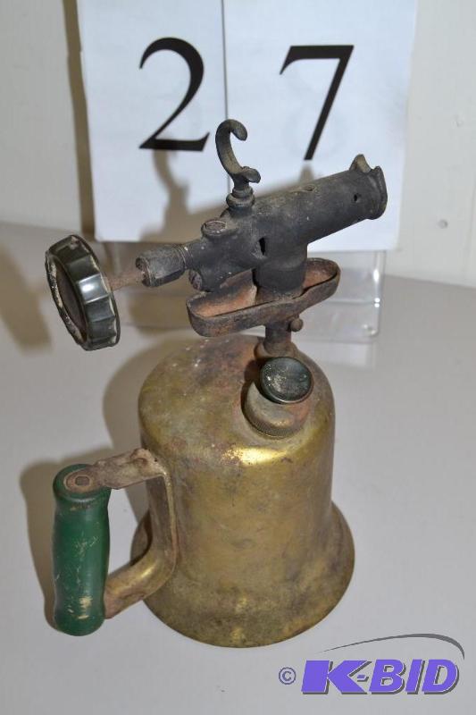 lot 27 image: Blow torch